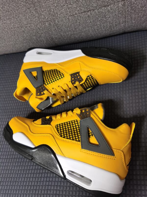 Nike - AJ4 Yellow - Image 2