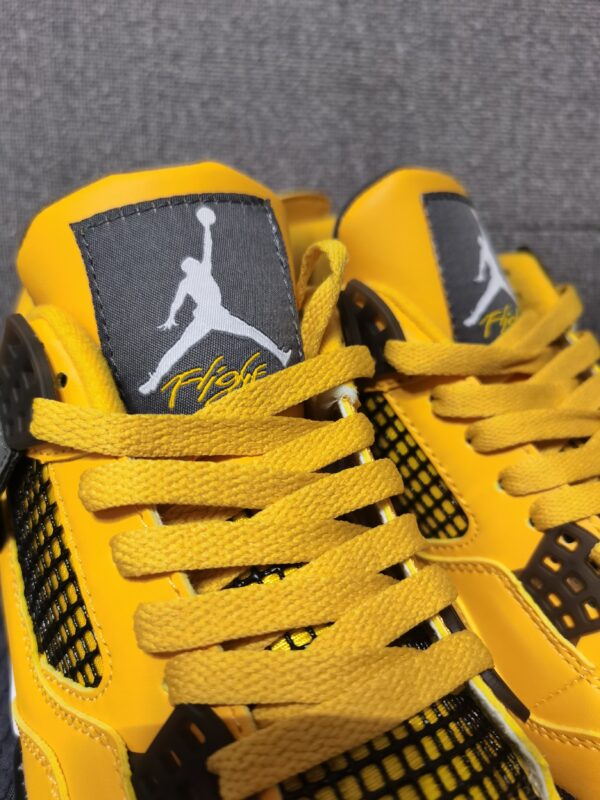 Nike - AJ4 Yellow - Image 4